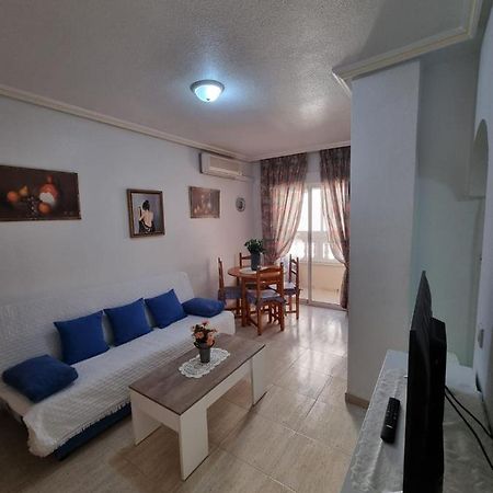 Gemuetliche Ferienwohnung In Torrevieja Ca100M Vom Strand Playa Del Cura Entfernt Exterior foto