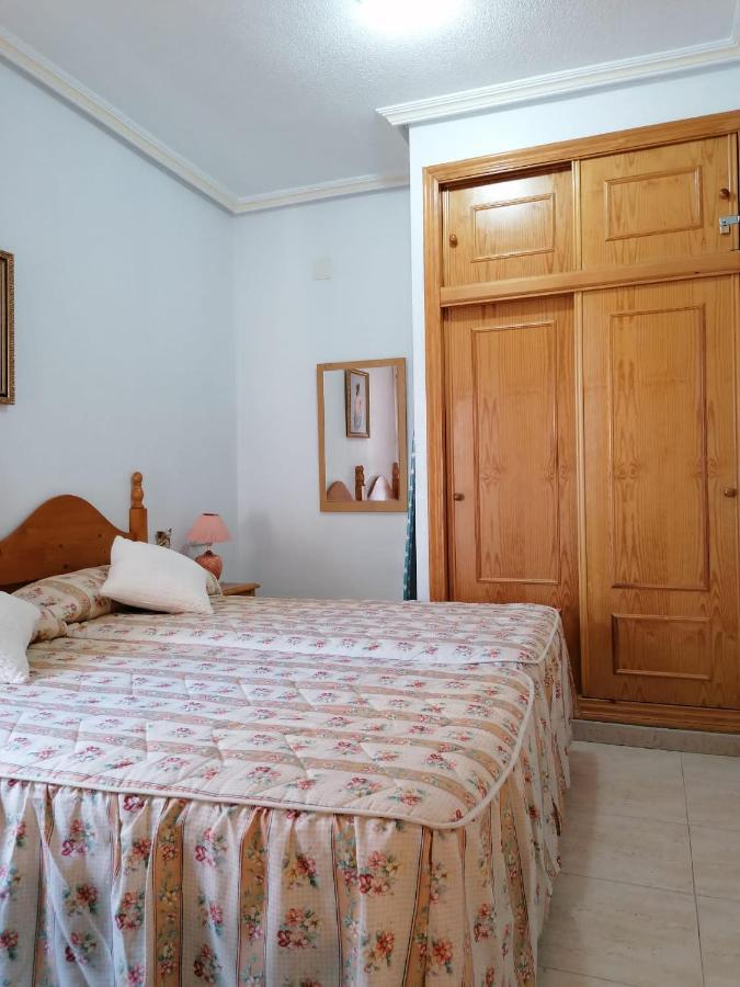 Gemuetliche Ferienwohnung In Torrevieja Ca100M Vom Strand Playa Del Cura Entfernt Exterior foto