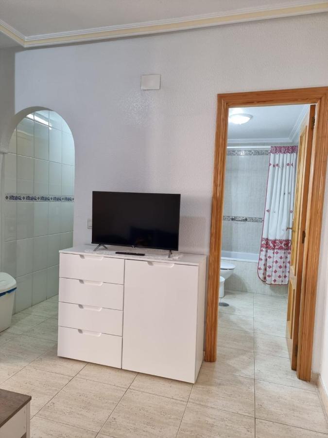 Gemuetliche Ferienwohnung In Torrevieja Ca100M Vom Strand Playa Del Cura Entfernt Exterior foto